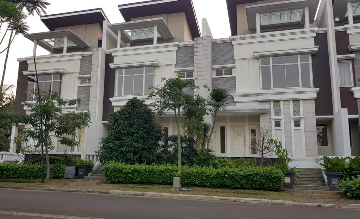 Rumah di Gading Serpong, Emeral Cove