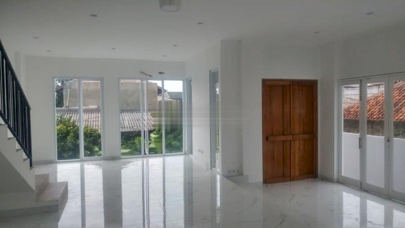 Rumah Baru Jl. Tekukur, Kebayoran Lama