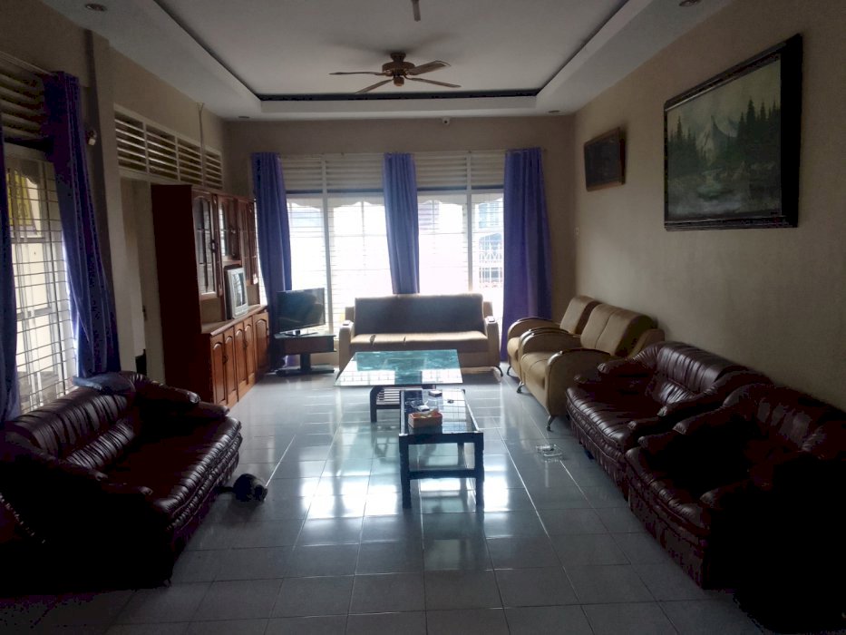 DIJUAL RUMAH DAN TANAH DI PEKAN BARU RIAU