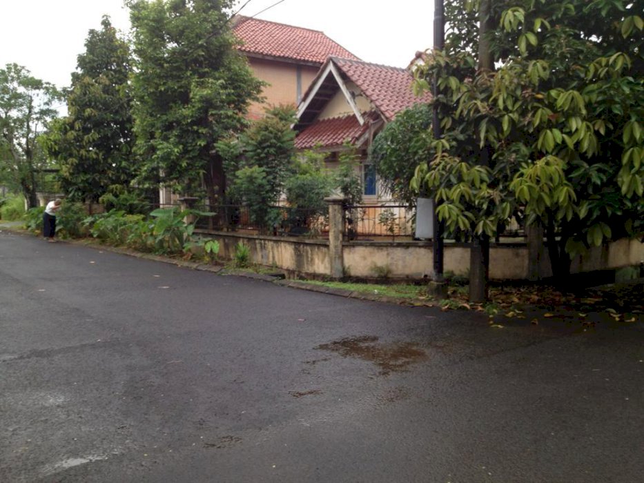 DIJUAL RUMAH SECONDARY DALAM KOMPLEK TELAGA KAHURIPAN PARUNG BOGOR