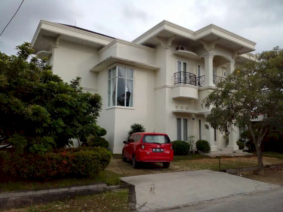 RUMAH MEWAH JLN . Delima / Srikandi ( Pekanbaru )