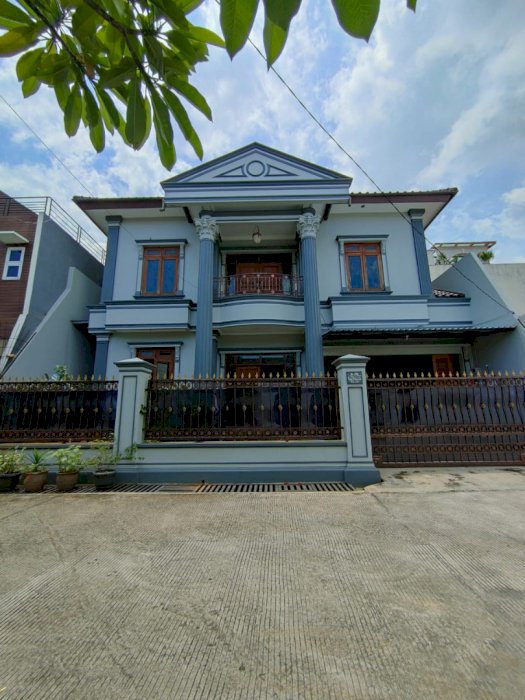 Dijual Rumah Mewah Pada Zamannya Di Lokasi Premium Rawamangun Jati