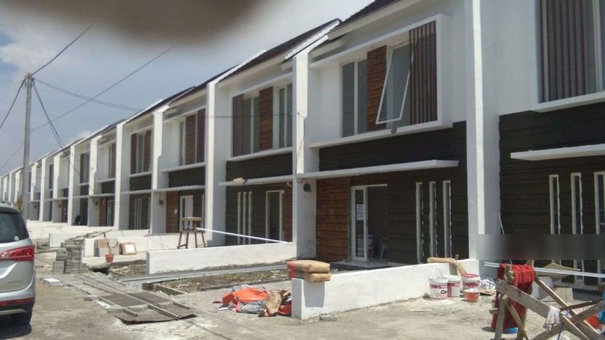 Spring Residence, Rumah 2 Lantai Ready Stock. Dp 10 Angsuran 3 Juta Free Semua,