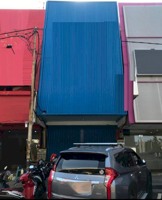 Ruko 2lt siap pakai hadap jalan raya luas 77m2 Kelapa Gading Jakarta Utara