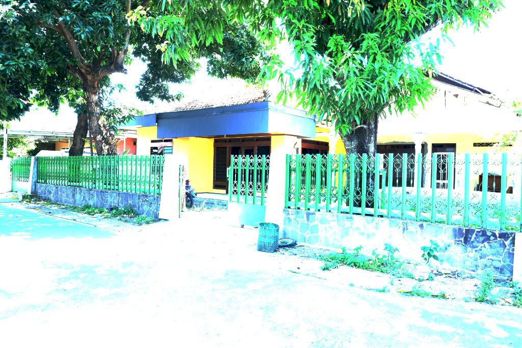 Rumah Besar dan Asri Cocok Untuk Huni atau Investasi KOS