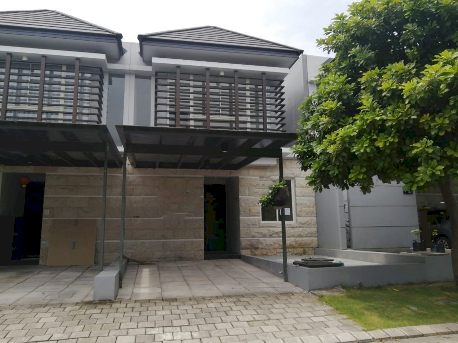 Rumah 2 Lantai Siap Huni Murah Graha Natura Surabaya