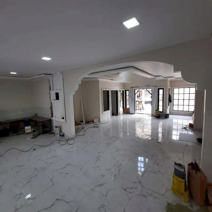 FOR RENT! Sudah Renovasi Rumah Baverly Golf Lippo Karawaci