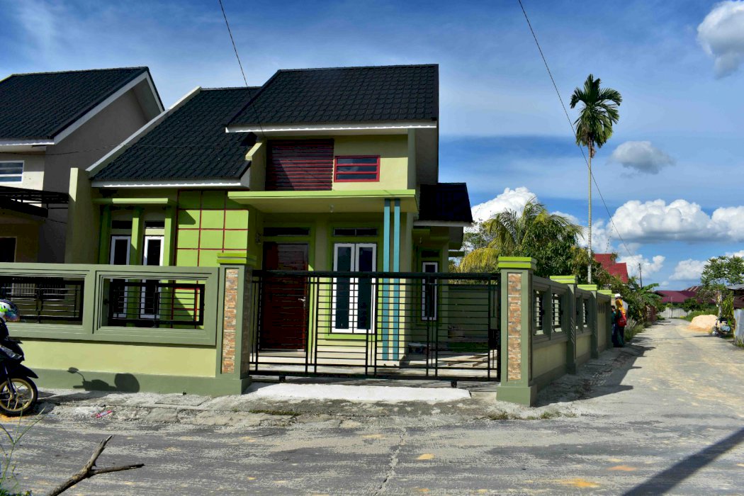 DIJUAL RUMAH SECOND DEKAT JALAN PAUS