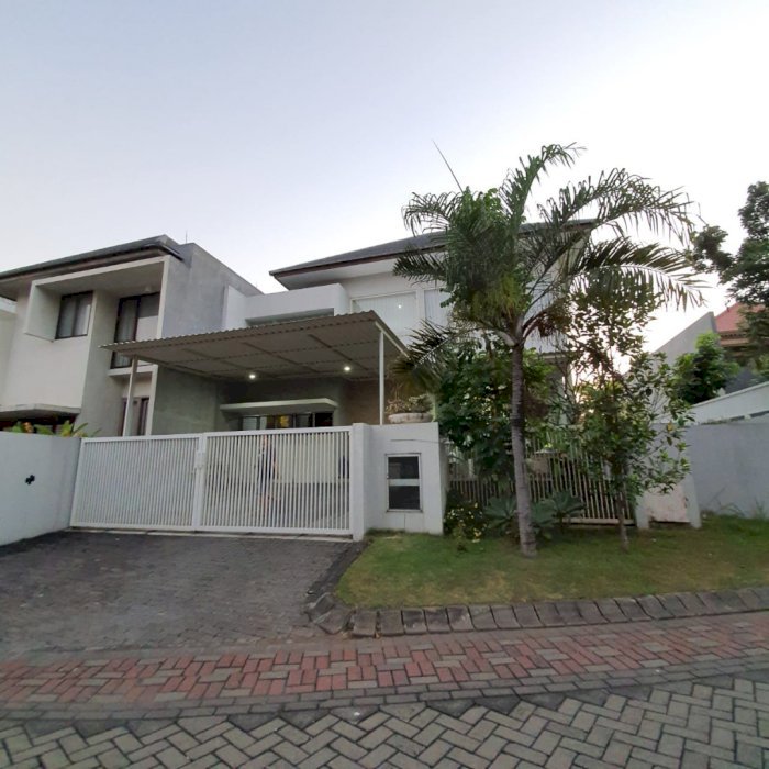 SL02 Dijual rumah murah minimalis 2 lantai Graha Famili Surabaya Barat