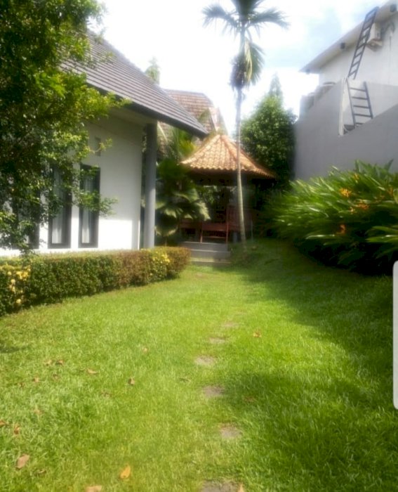 Rumah Dengan Design Villa