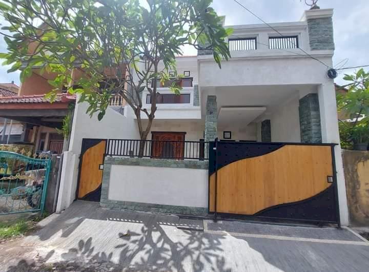 RUMAH BARU DEPAN POLTABES DENPASAR BARAT