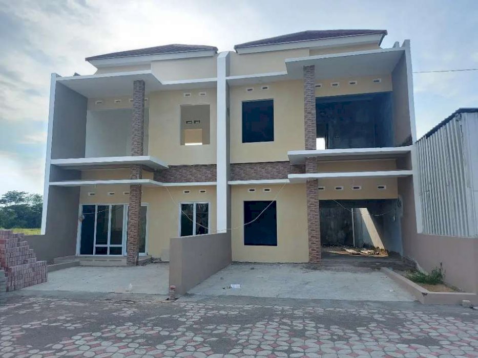 Rumah bagus 2 lantai dijual solo purbayan gentan baki mangesti 750jt