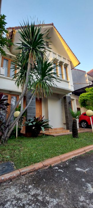 Dijual Cepat Rumah Bagus Dalam Cluster Fully Furnished Di Pejaten.