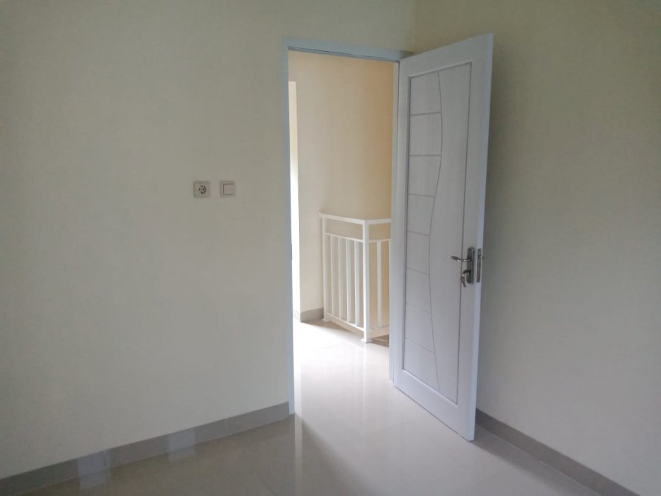 RUMAH MURAH 2 LANTAI BEBAS BANJIR DI QOZIA CLUSTER SERPONG