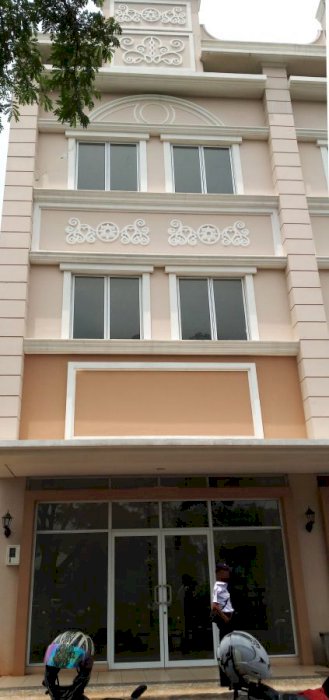 Ruko The Walk siap pakai 3lt Luas 5x14 di JGC Jakarta Garden City Cakung