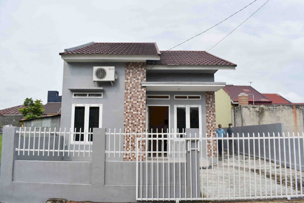 DIJUAL RUMAH STRATEGIS DI JL PESANTREN HARAPAN RAYA PEKANBARU