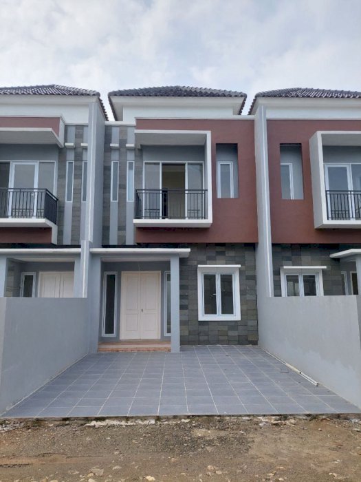 Rumah 2lantai siap huni