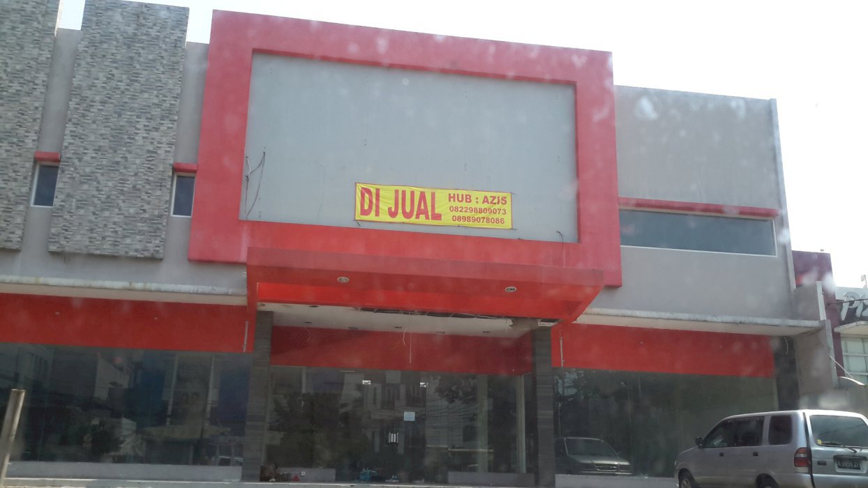 Ruko gandeng bisa gedung dan lokasi bagud
