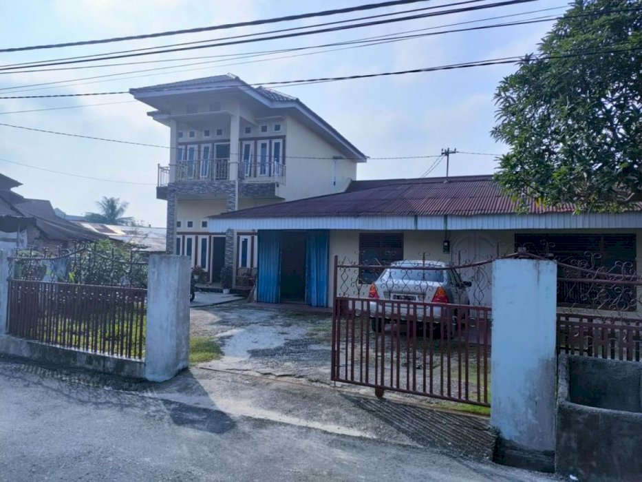 rumah mewah&amp; kos2an di jual cepat jl putri nilam arifin ahmad Jl.Putri-,,