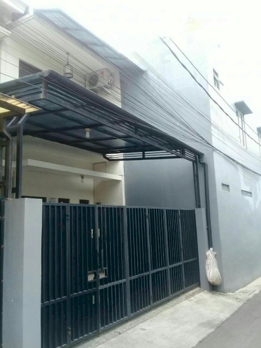 Dijual Rumah Secondary Non Komplek Di Area Condet Jakarta Timur.