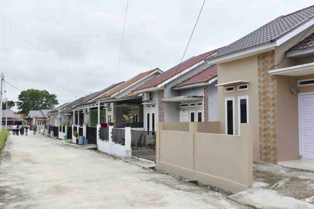 RUMAH SIAP HUNI LOKASI DILINGKUNGAN CLUSTER DI JL PESANTREN BUKIT BARISAN jl-,