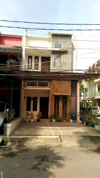 Dijual Rumah Bagus Terawat Banget di Emerald