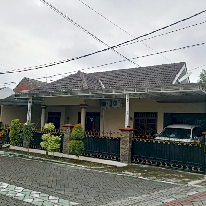 Rumah hook / Pojok Sambikerep Surabaya