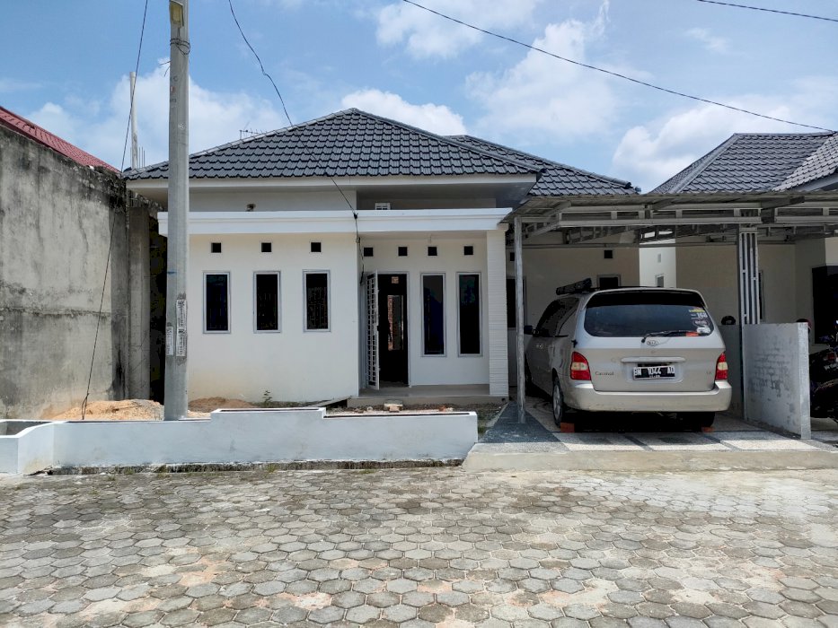 Rumah baru di perumahan taman raya raudha