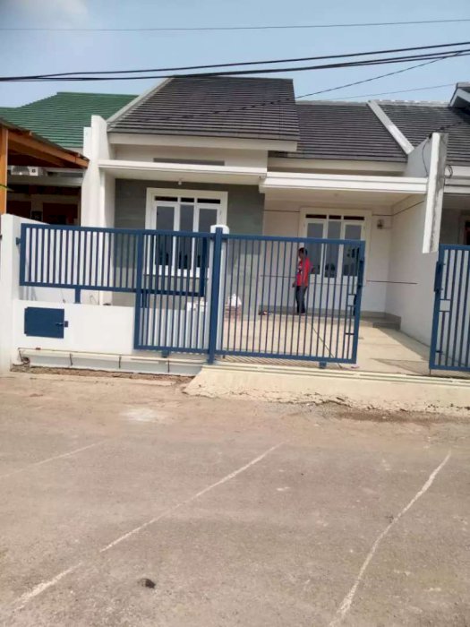 Rumah Baru! Siap huni
