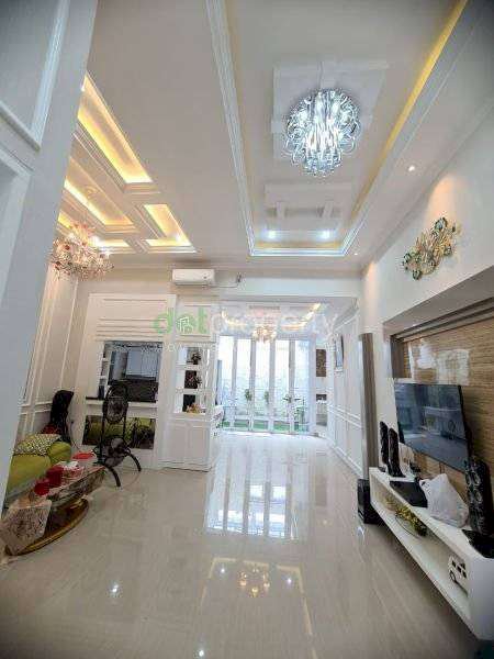 di jual cepat rumah ready + interior di jl ariifn ahmad rumah cluste