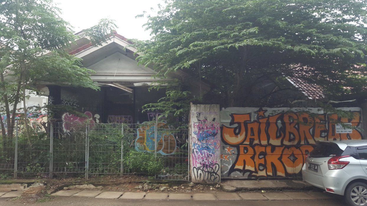 Dijual Rumah Jln. Abdul Majid Raya No 201 A. Luas 718 Bangunan tua.