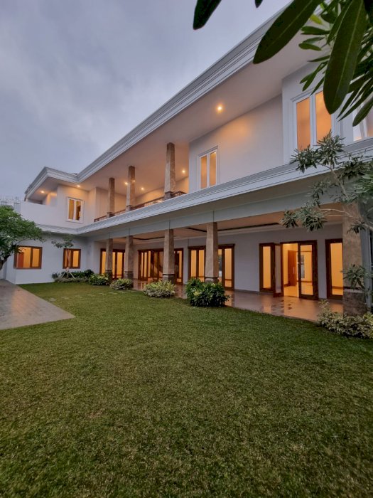 Ready For Sale Modern Minimalist House