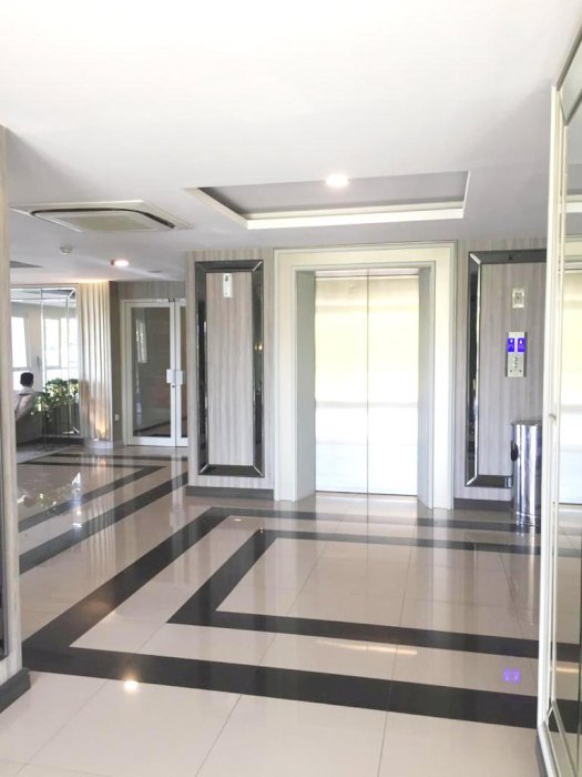 582_Dijual Apartemen Puncak CBD Tower A Lt 50 2BR Kosongan