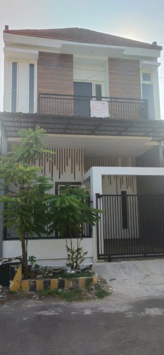 Rumah Minimalis Selangkah Dari MERR Surabaya