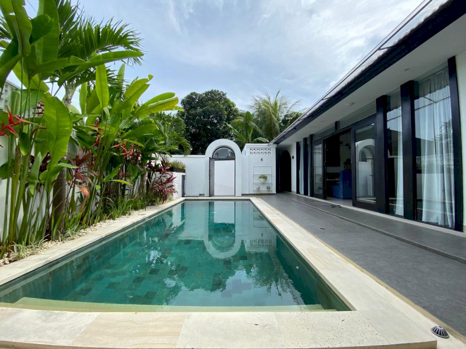 DI JUAL VILLA AREA CANGU