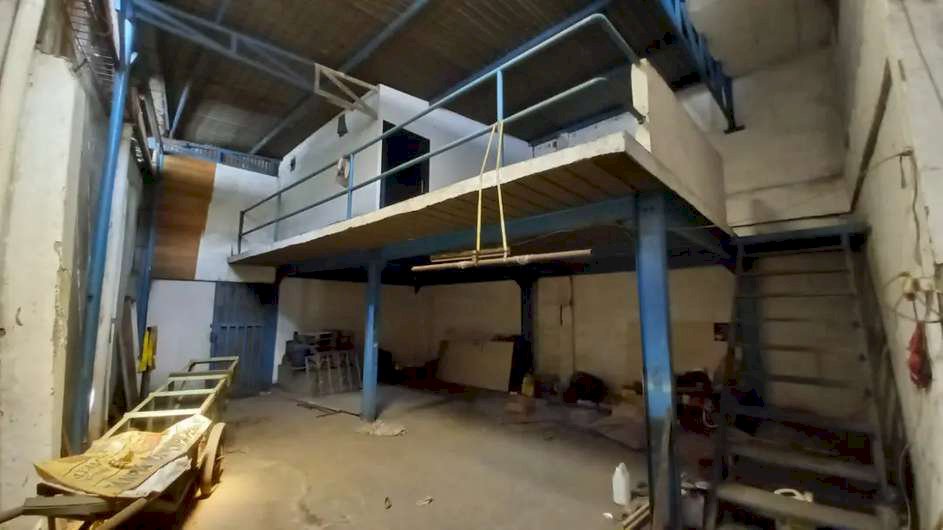 JUAL CEPAT 44% NJOP Tanah dan bangunan GUDANG di PANGERAN JAYAKARTA