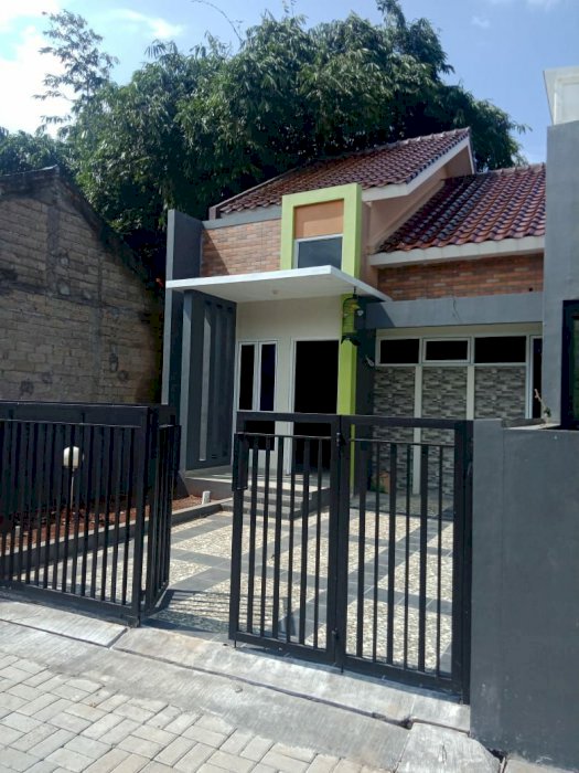 Rumah siap huni strategis