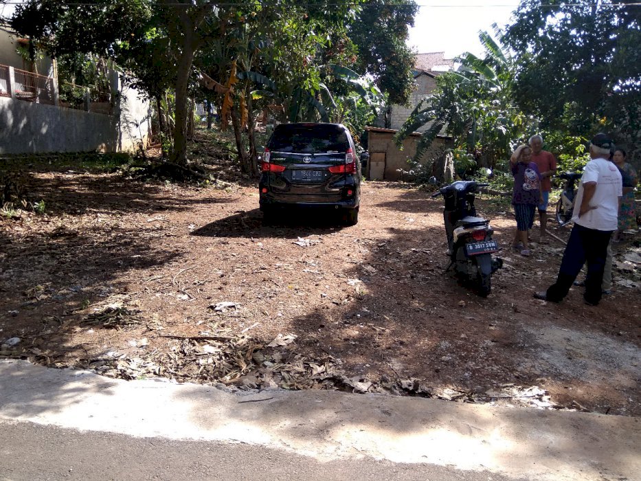 Tanah di daerah Ciganjur