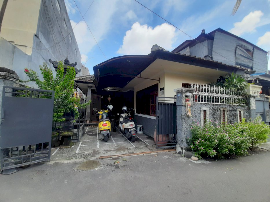 Jual Tanah Bonus Rumah dan Kos di Panjer Denpasar Bali