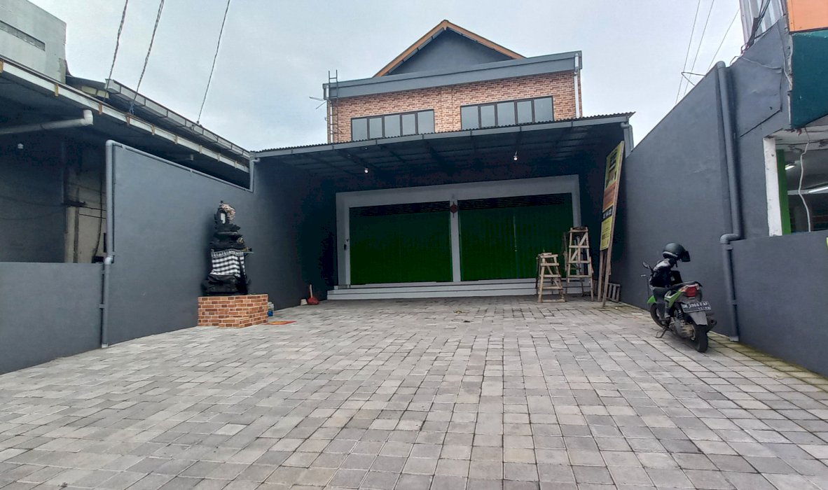 Disewakan Ruko 2 lantai Bangunan Baru Kerobokan