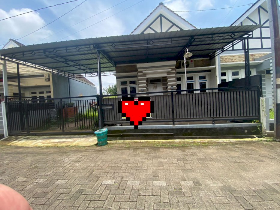 Jual rumah strategis di Jatisari Mijen