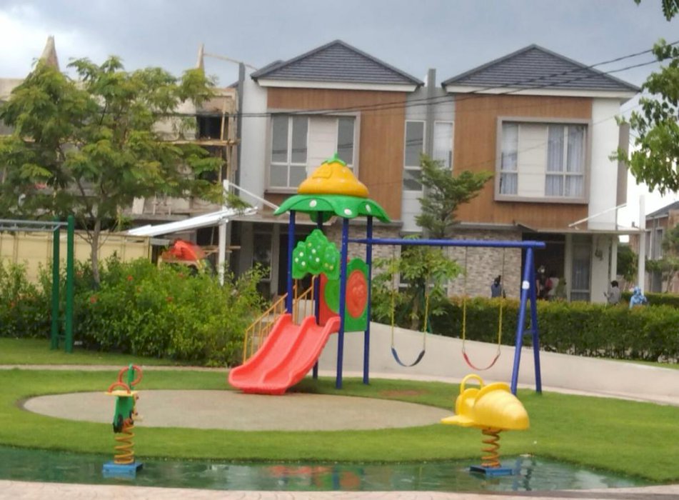 RUMAH MODERN SIAP HUNI BEBAS BANJIR