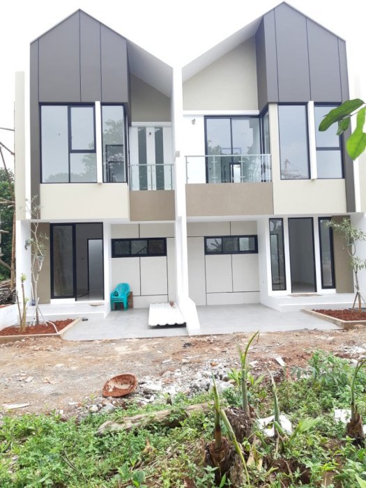 Rumah cantik 2 lantai Jak Tim Cilangkap