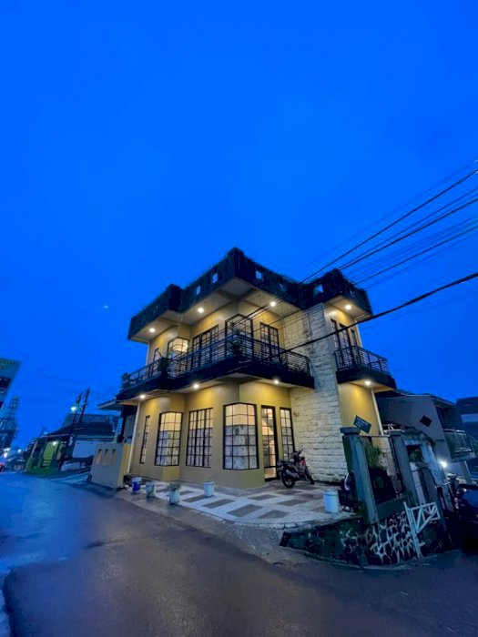 Dijual Villa modern Di Batu