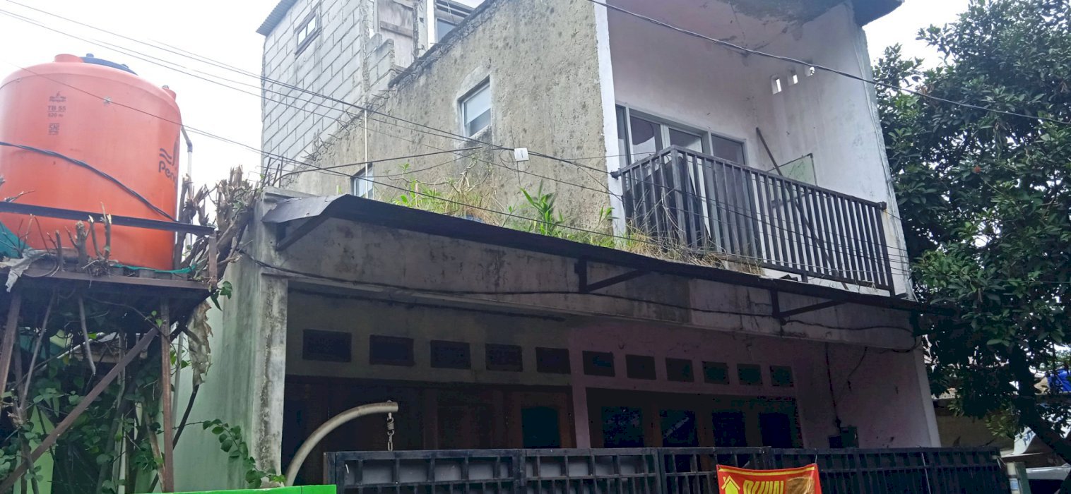 Jual rumah tinggal daerah jakarta selatan , masuk mobil, bebas banjir