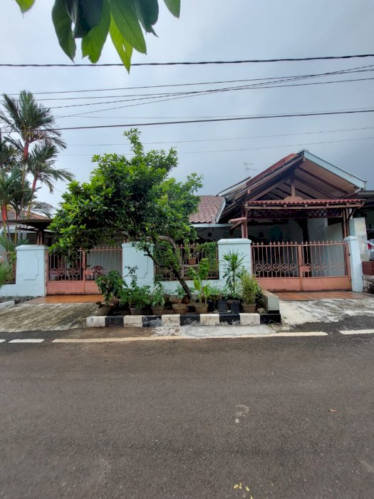 Dijual Cepat Rumah Secondary Dalam Komplek Billymoon Pondok Kelapa