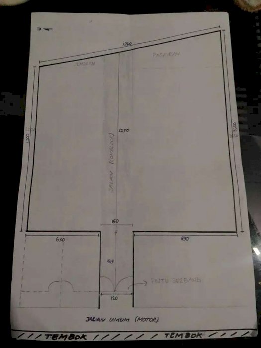 Tanah kosong ada kontrakan dua pintu larangan indah