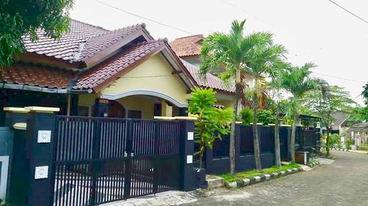 Disewakan Rumah di Jatimurni Pondok Gede Bekasi â€“ 5+1 Kamar Tidur