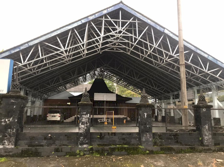 Dijual Rumah bonus Pendopo jati tua di jln Palagan