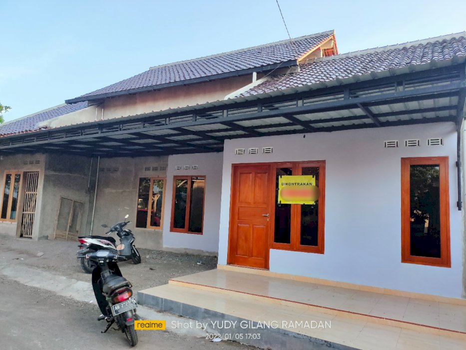 Dikontrakkan rumah baru grisss di seputaran Utara sate munggur jln sidomoyo